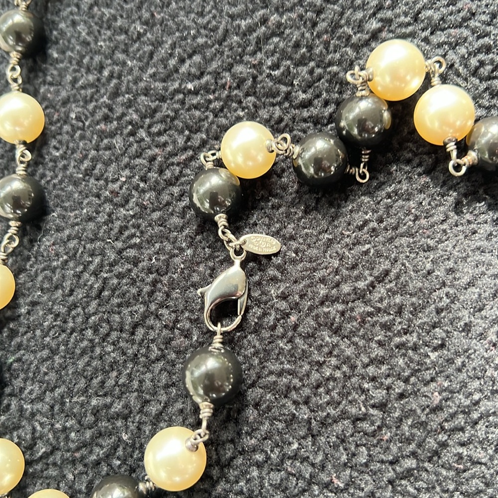 Beautiful Chanel necklace, belt, bracelet with Camellia flower. - Picture 4 of 5